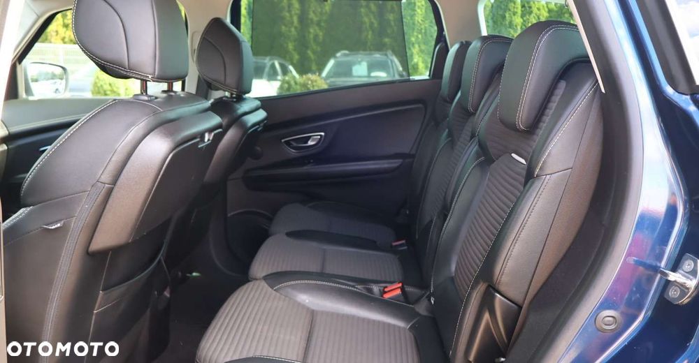 Renault Scenic - 25