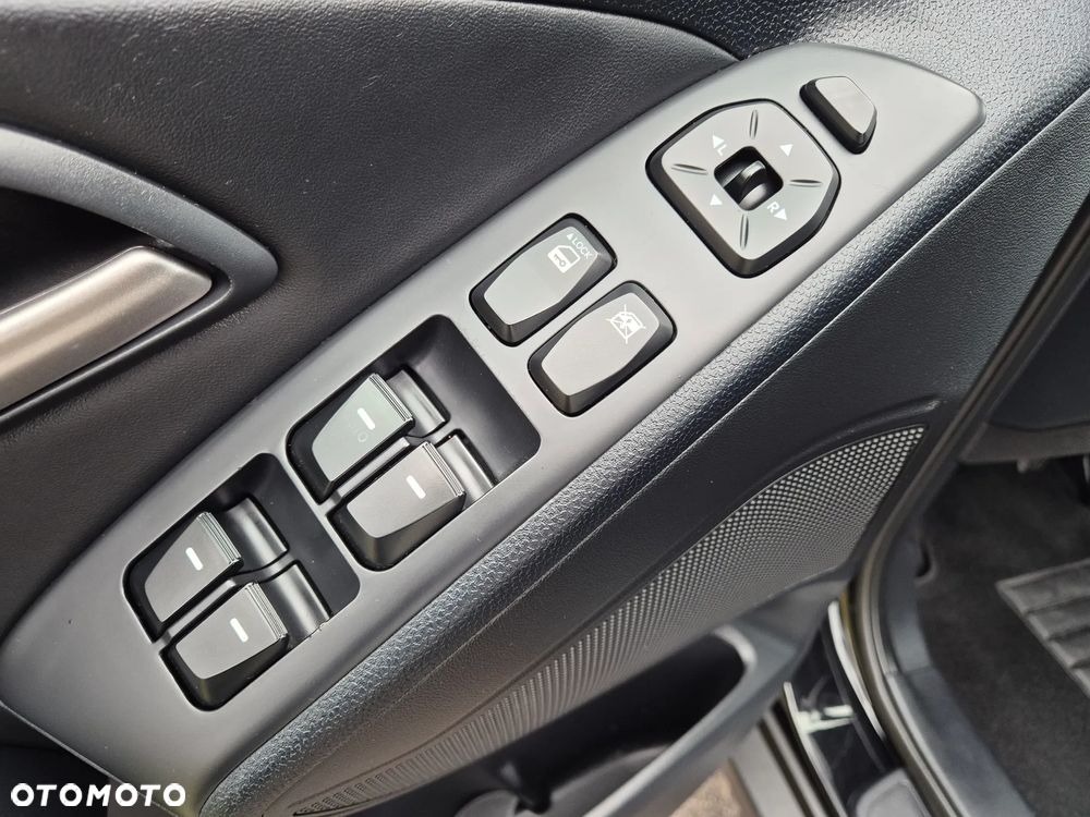 Hyundai ix35 1.7 CRDi Premium 2WD - 22