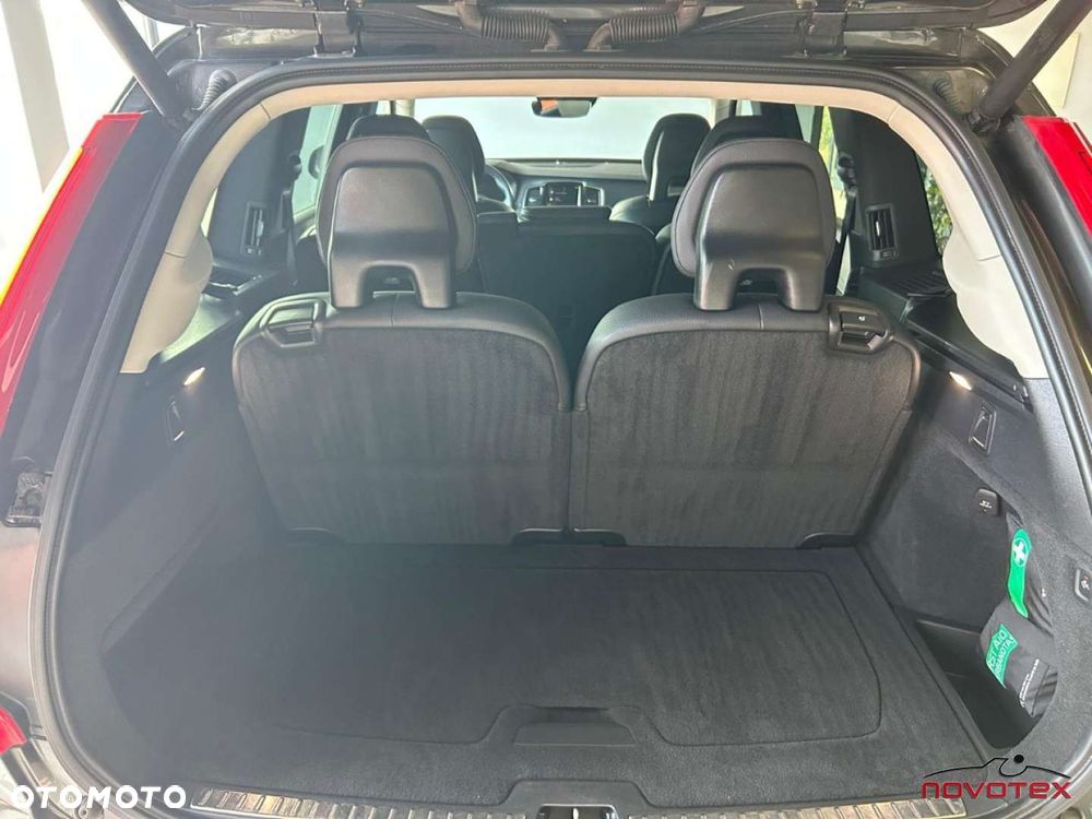 Volvo XC 90 - 28