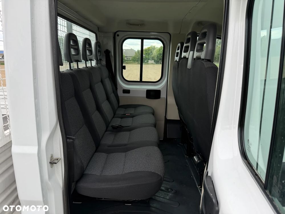 Fiat Ducato * 2.3 / 130KM * DOKA / Brygadówka * Skrzyniowy * 7 Osób * - 37