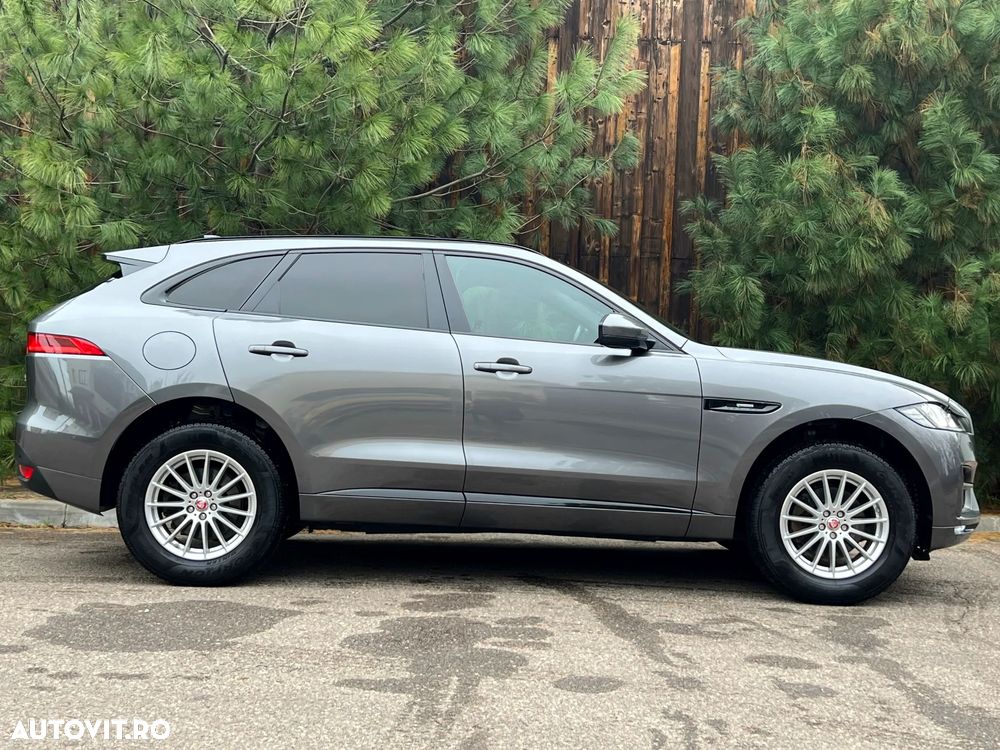 Jaguar F-Pace 25t AWD R-Sport - 8