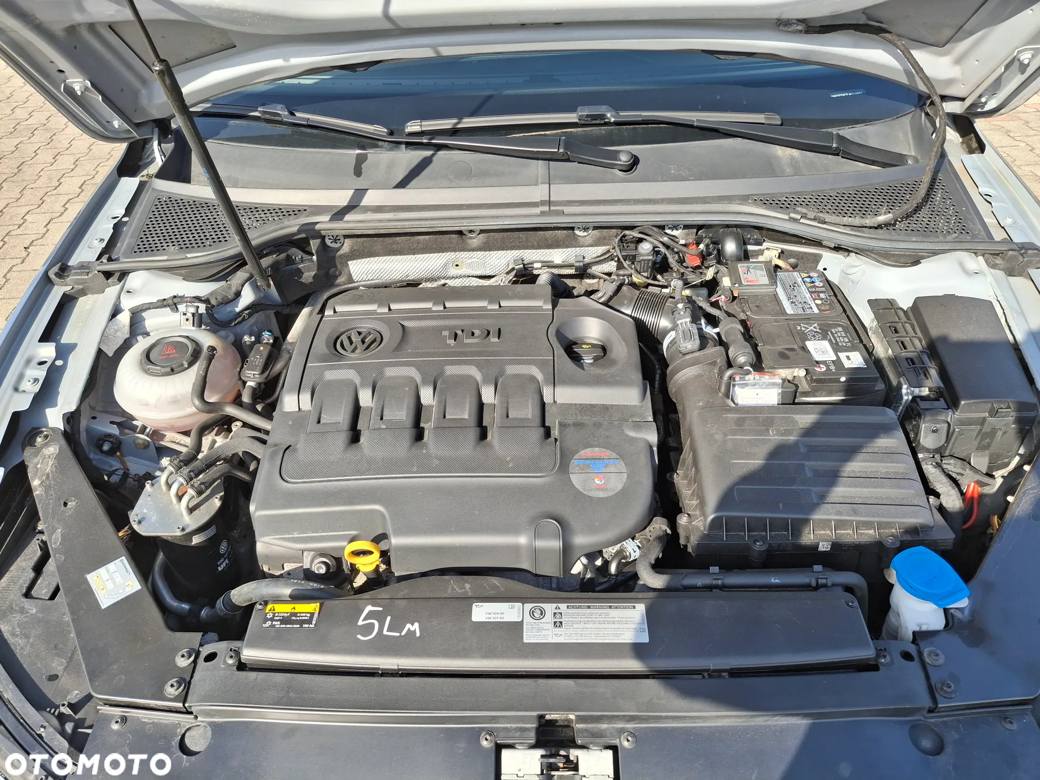 Volkswagen Passat 1.6 TDI BMT Comfortline - 27