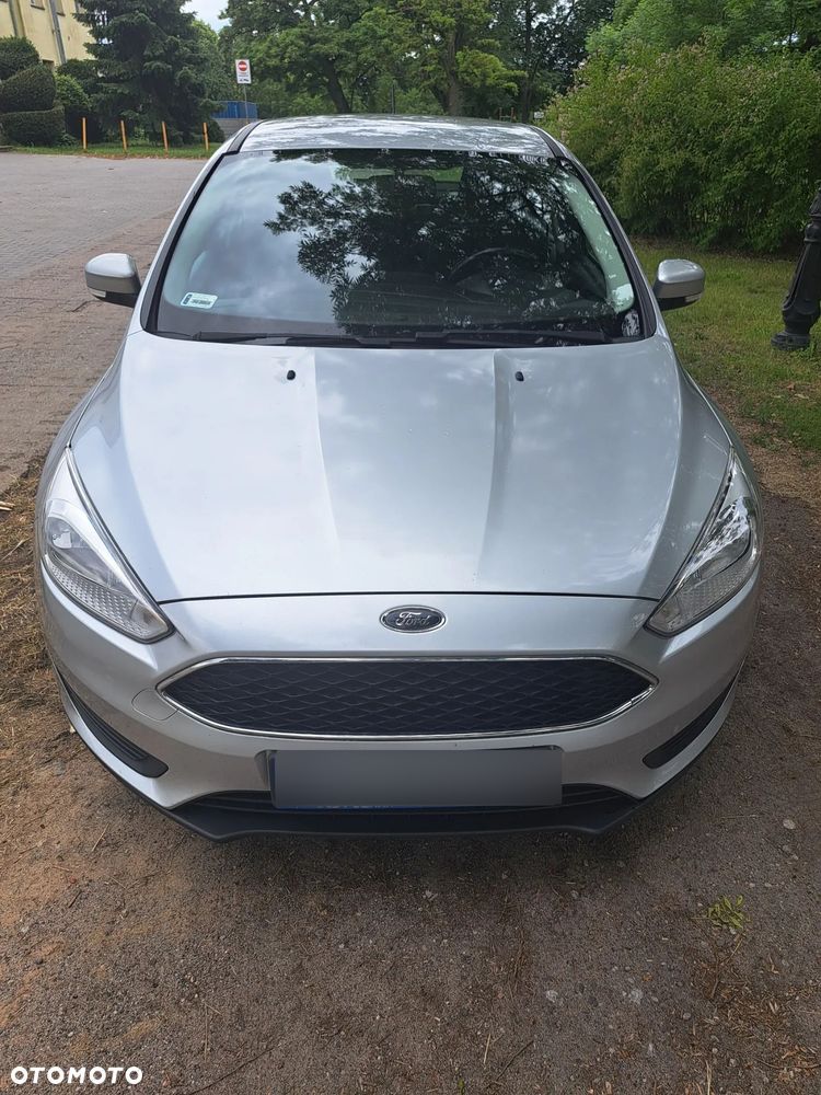 Ford Focus 1.6 Titanium - 2