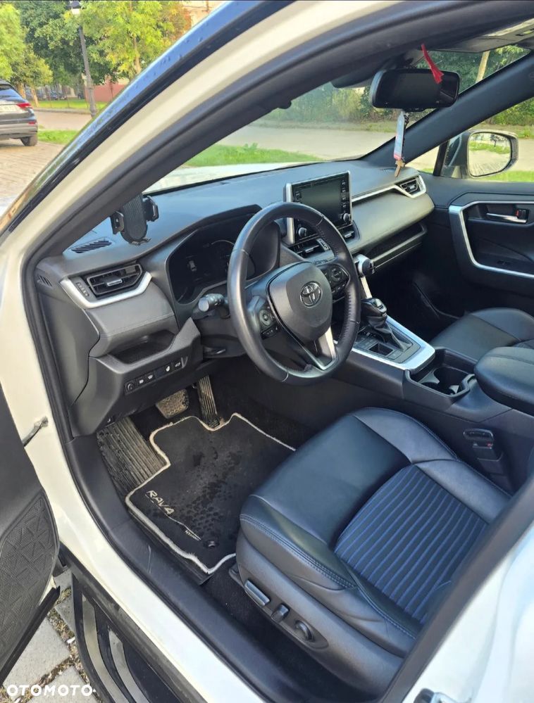 Toyota RAV4 - 7
