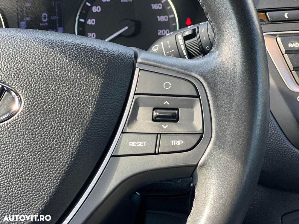 Hyundai i20 1.25 M/T Black Line - 18