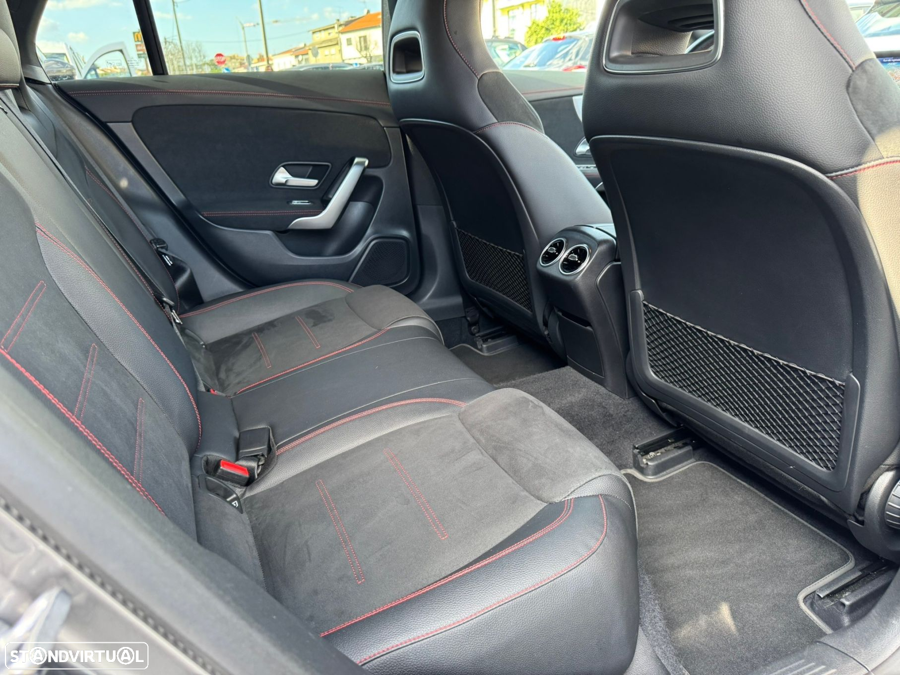 Mercedes-Benz CLA 180 d Shooting Brake AMG Line Aut. - 15