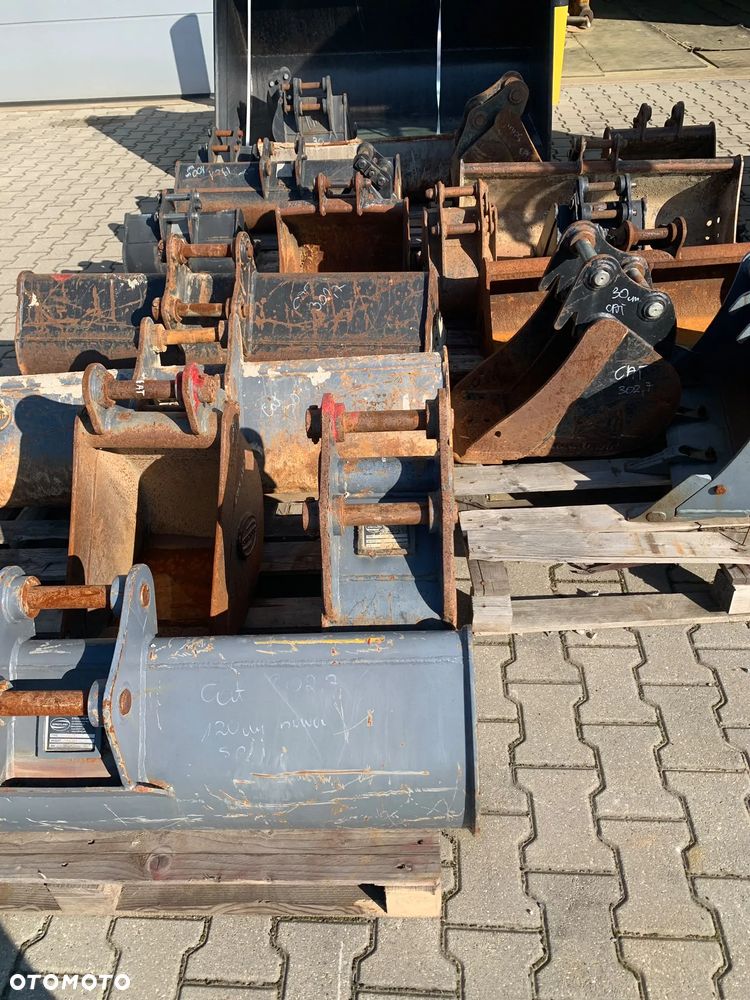 Łyżki używane do minikoparek  JCB, Cat i inne - 2