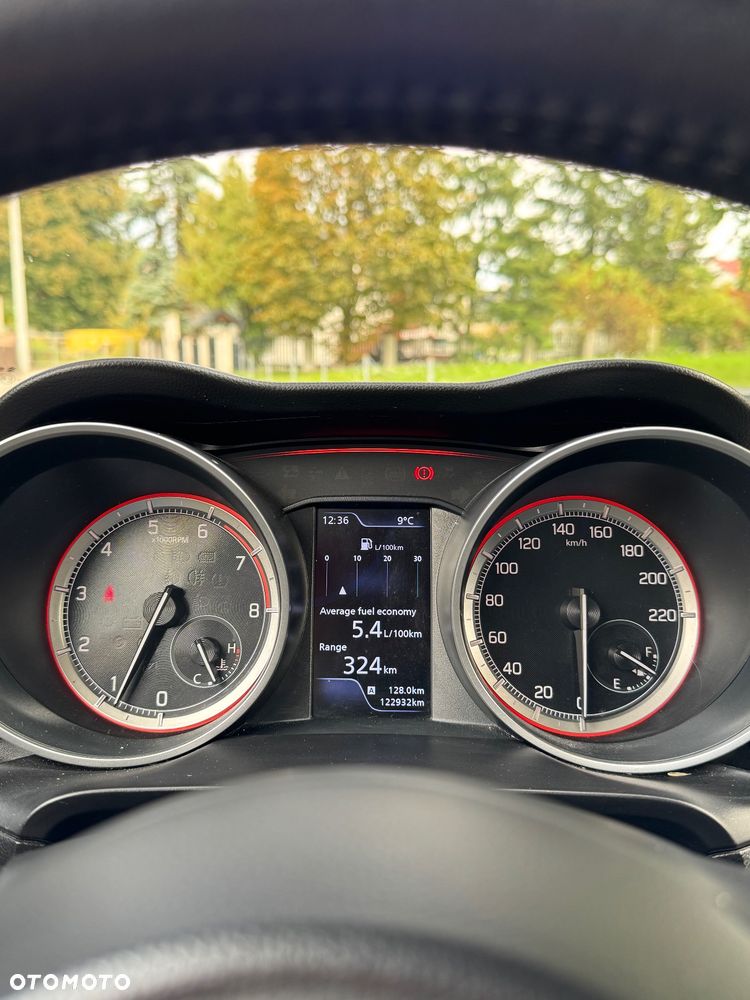 Suzuki Swift 1.2 SHVS Premium Plus - 17