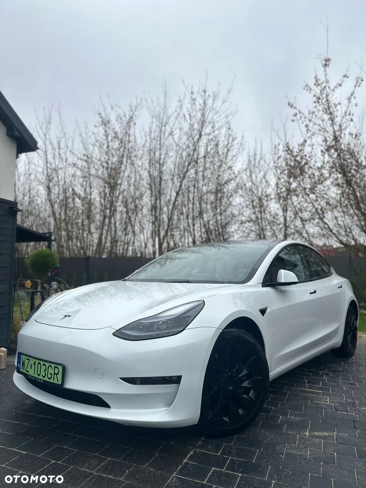 Tesla Model 3 - 2