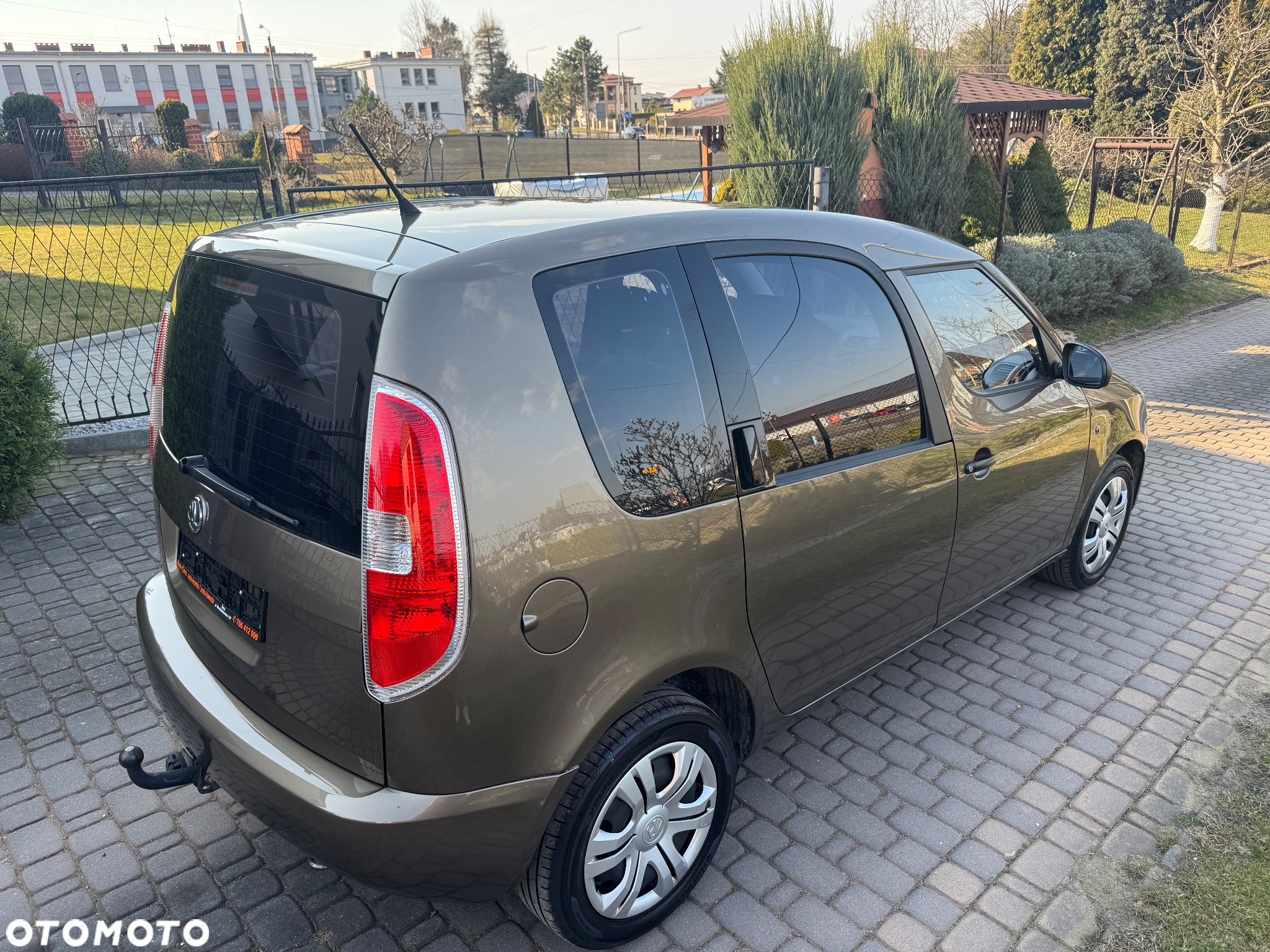 Skoda Roomster 1.4 MPI PLUS EDITION - 28