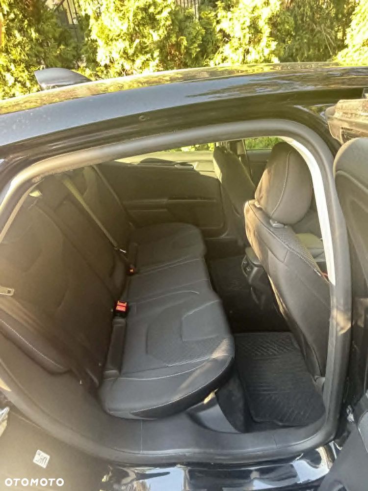 Ford Mondeo 2.0 EcoBlue Titanium - 20
