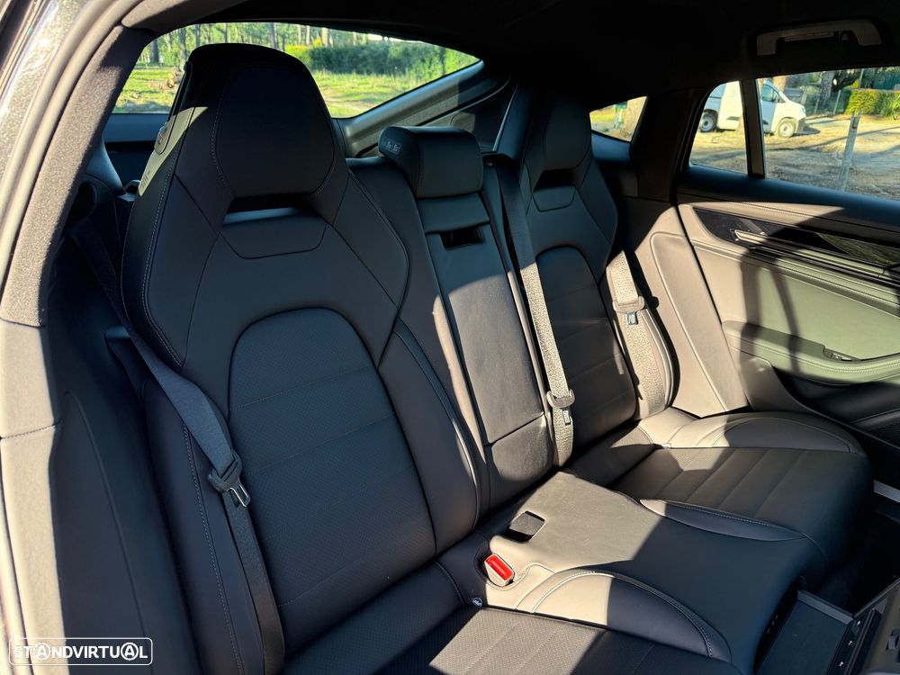Porsche Panamera 4 E-Hybrid - 17