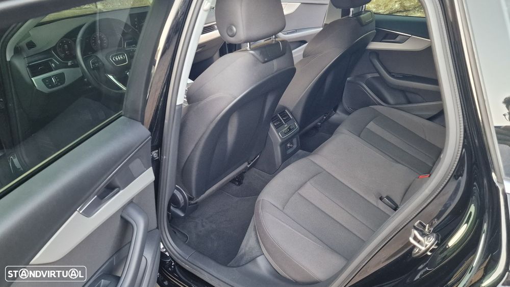 Audi A4 Avant 2.0 TDi Multitronic Sport - 31