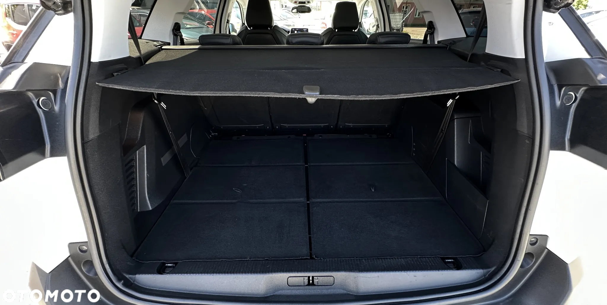 Peugeot 5008 - 12