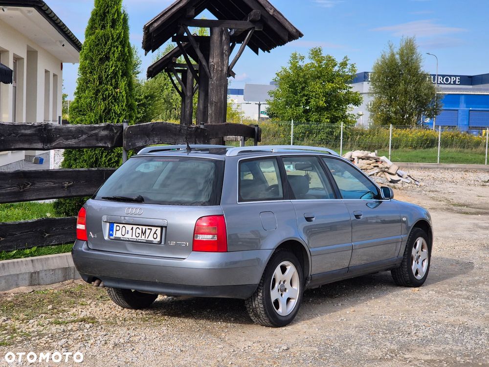 Audi A4 Avant - 4