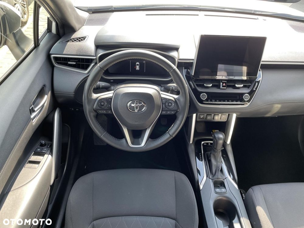 Toyota Corolla Cross - 10