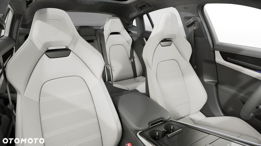 Porsche Panamera 4 E-Hybrid PHEV - 8