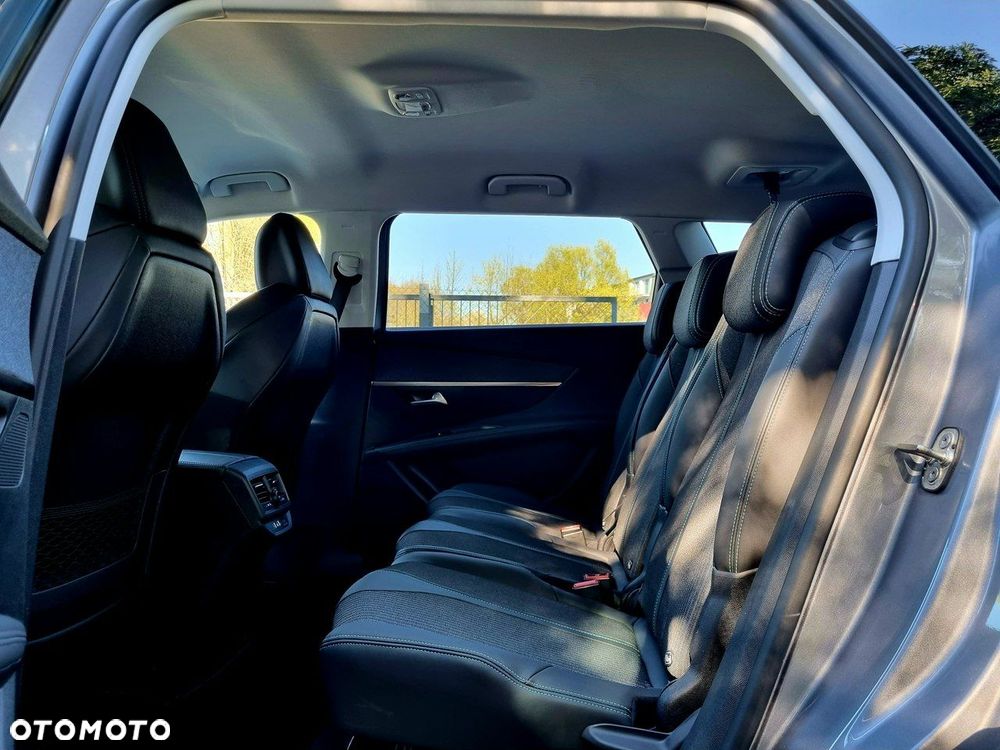 Peugeot 5008 - 10