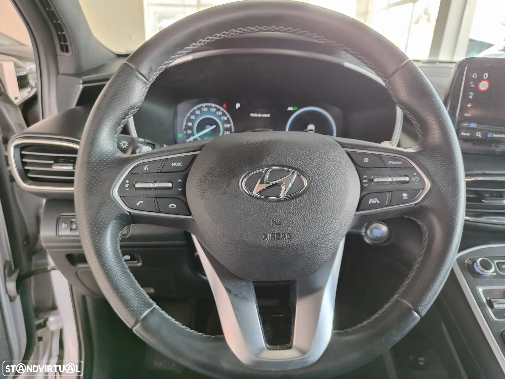 Hyundai Santa Fe 1.6 T-GDI HEV Vanguard+Luxury Pack - 32