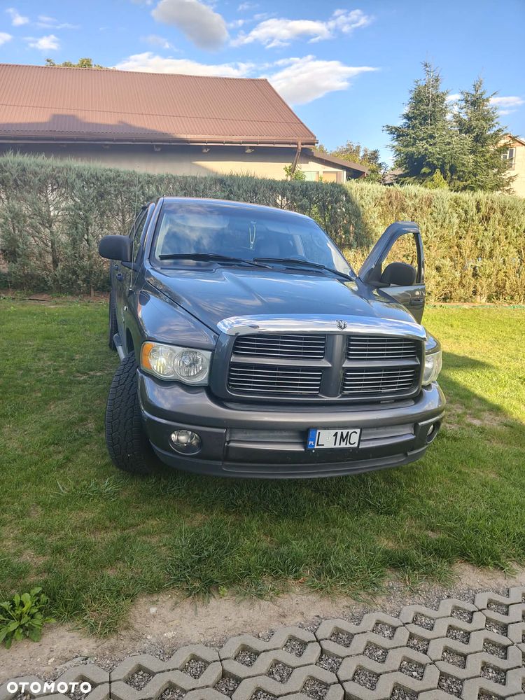 Dodge RAM - 10