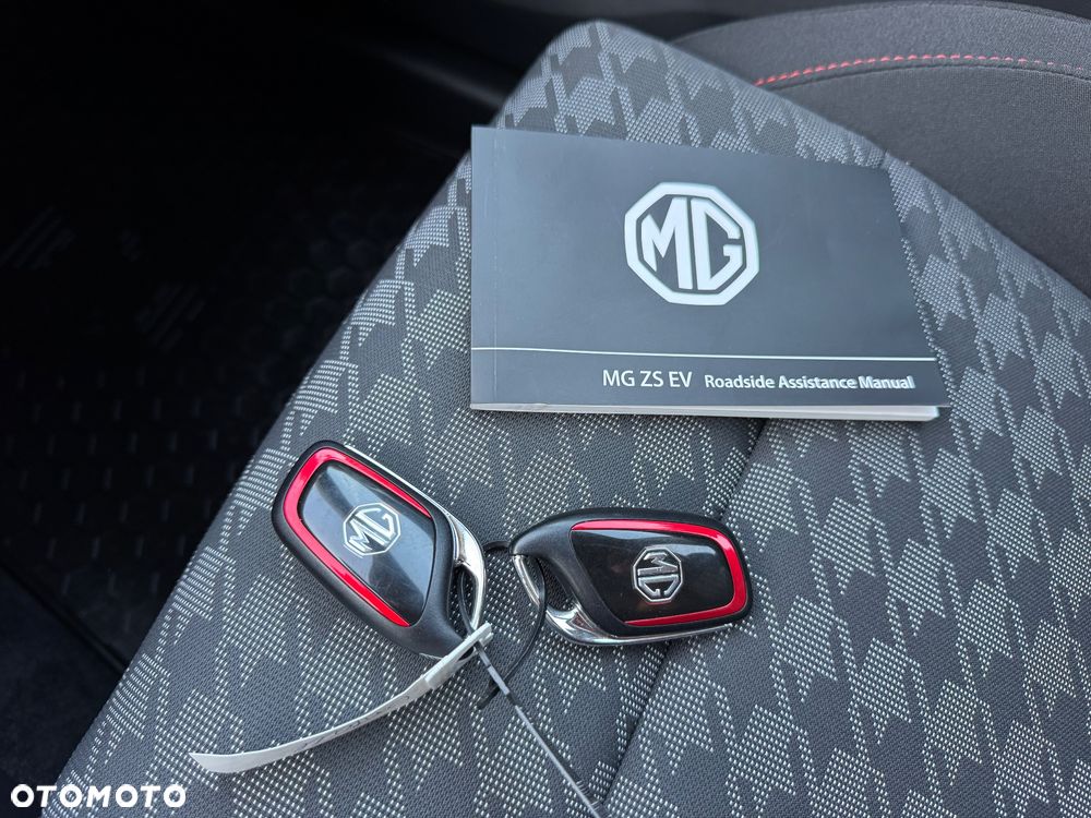 MG ZS - 29