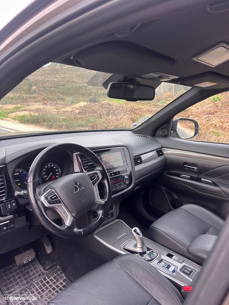 Mitsubishi Outlander 2.0 PHEV Intense Navi - 12