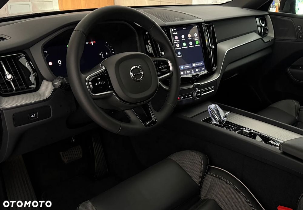 Volvo XC 60 B5 B AWD Plus Dark - 10