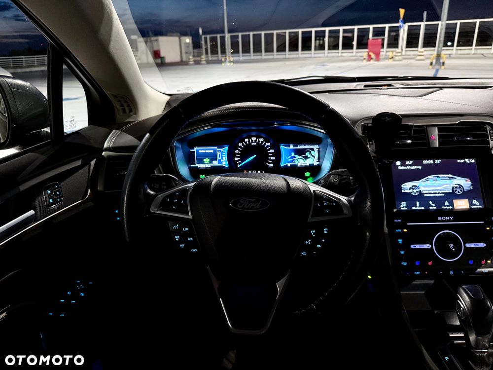 Ford Mondeo 2.0 Hybrid Vignale - 37