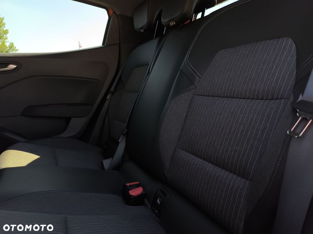 Renault Clio 1.0 TCe Techno - 16