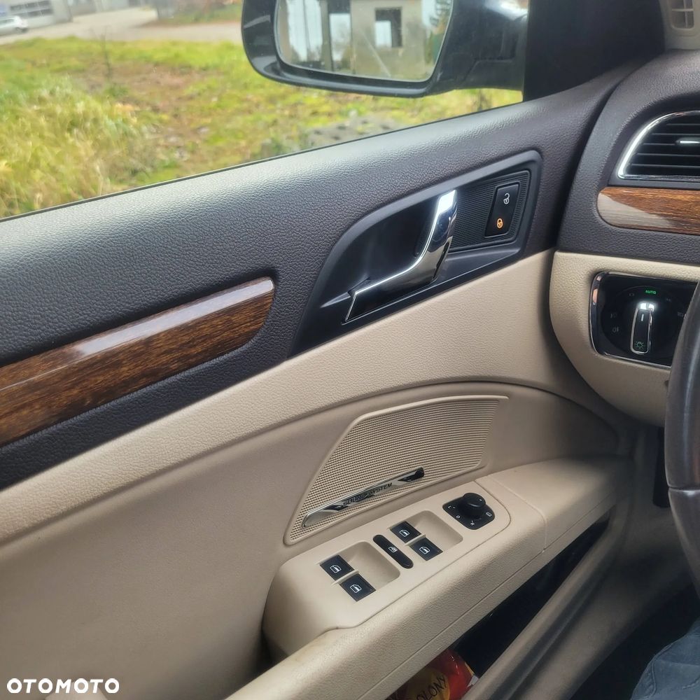 Skoda Superb 2.0 TDI L&K DSG - 10