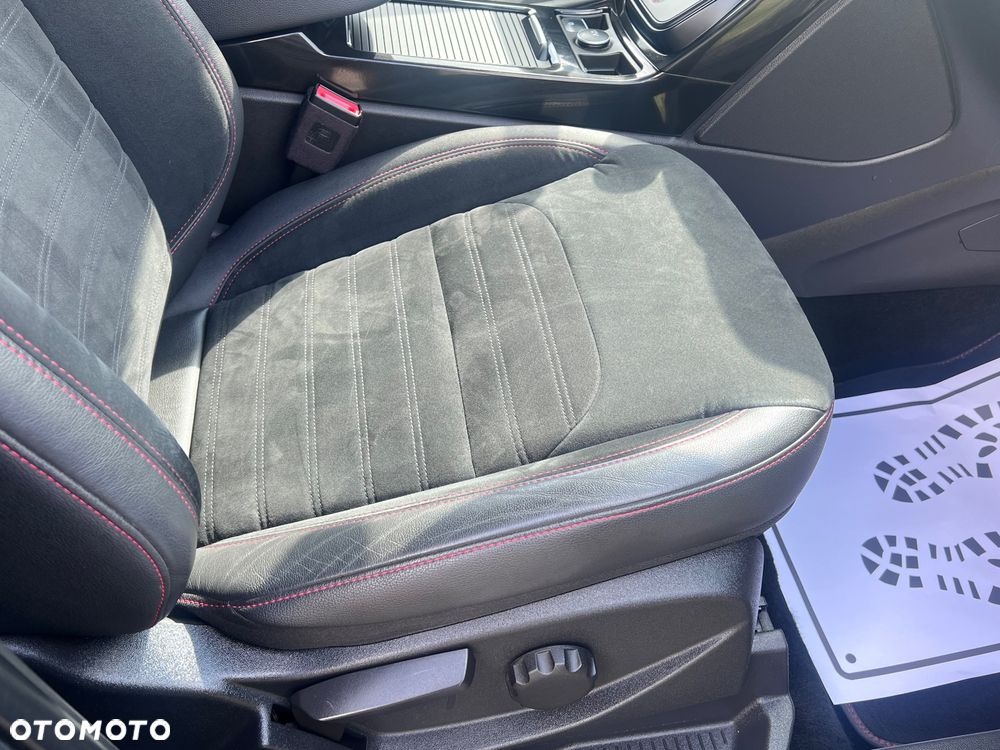 Ford Kuga 2.0 TDCi AWD ST-Line - 26