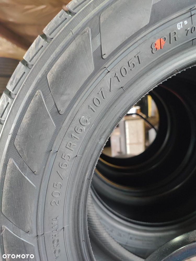 Opony letnie 205/65R16C 107/105T Yokohama BluEarth-Van RY55 | 2024 - 7