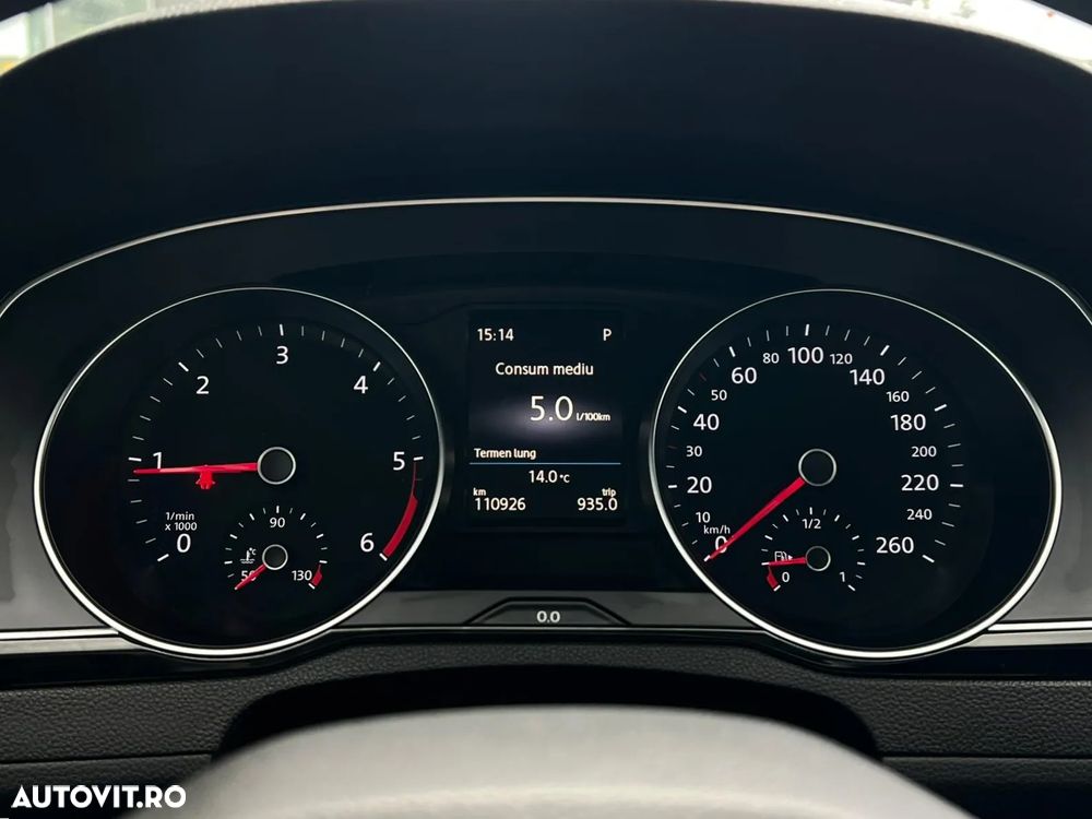 Volkswagen Passat 2.0 TDI DSG Highline - 15