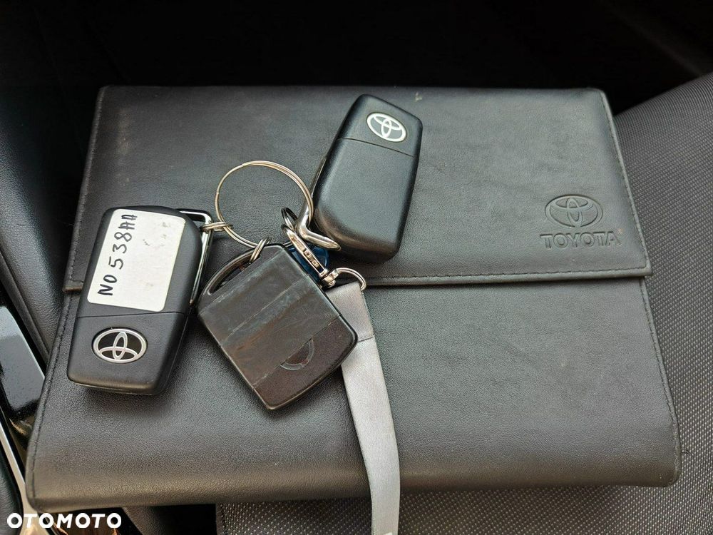 Toyota Corolla - 15