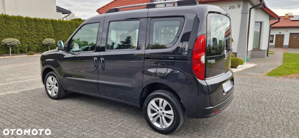 Opel Combo 1.4 T Cosmo Eu6 - 6