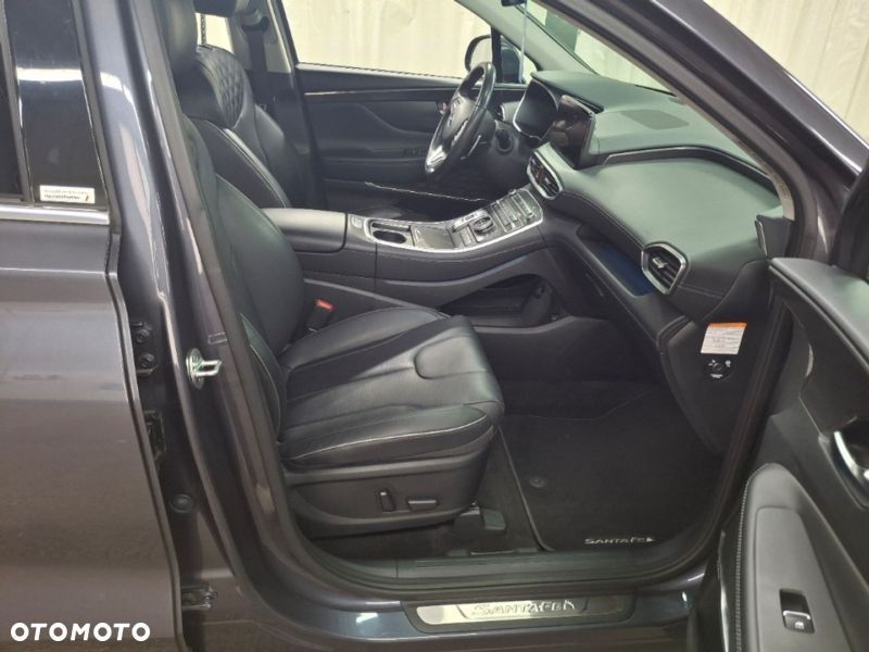 Hyundai Santa Fe 1.6 Plugin-Hybrid 4WD SEVEN Signature - 8