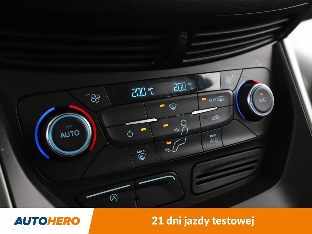 Ford Kuga - 23