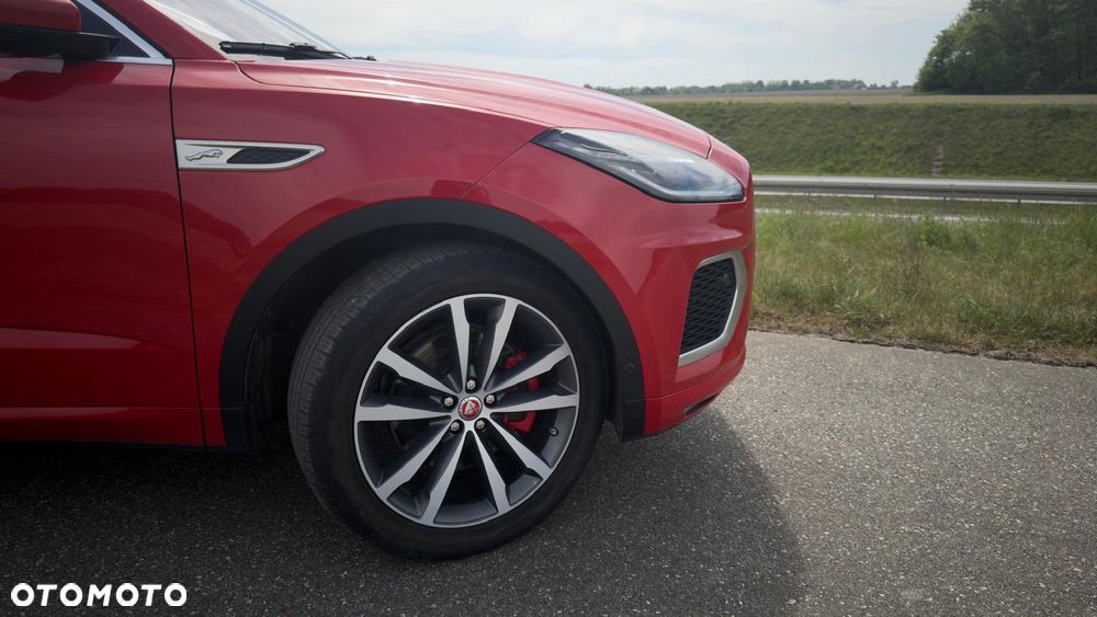 Jaguar E-Pace 2.0 D200 mHEV AWD R-Dynamic SE - 13