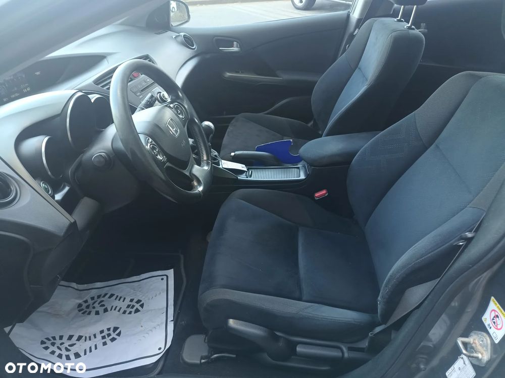 Honda Civic 1.8 i-VTEC Sport - 8