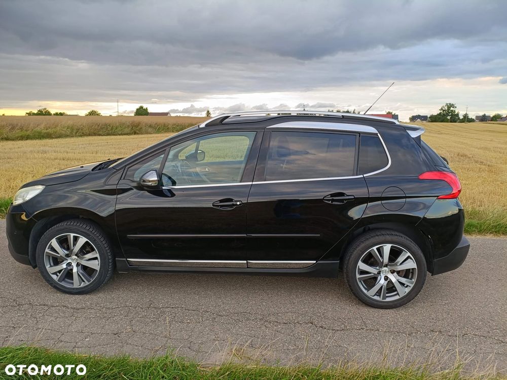 Peugeot 2008 1.6 e-HDi Allure S&S - 9
