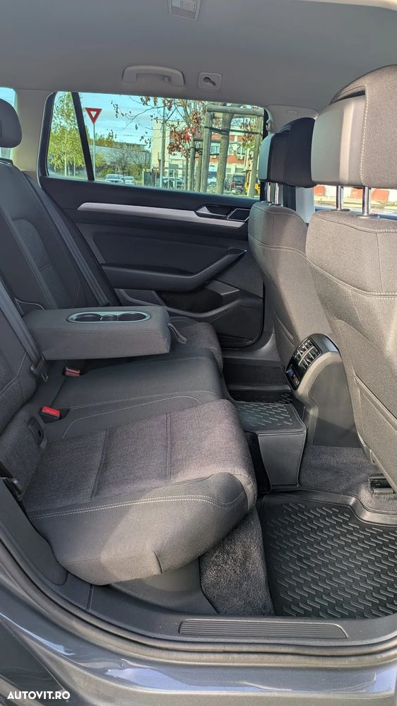 Volkswagen Passat Variant 2.0 TDI DSG Comfortline - 16