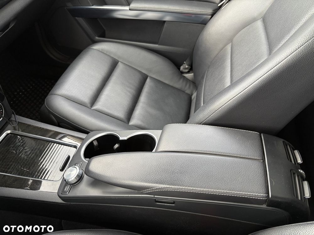 Mercedes-Benz GLK 350 4-Matic - 15