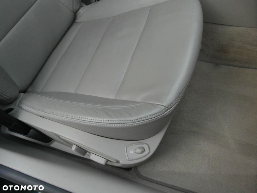 Renault Laguna 2.0 16V Turbo Initiale - 18