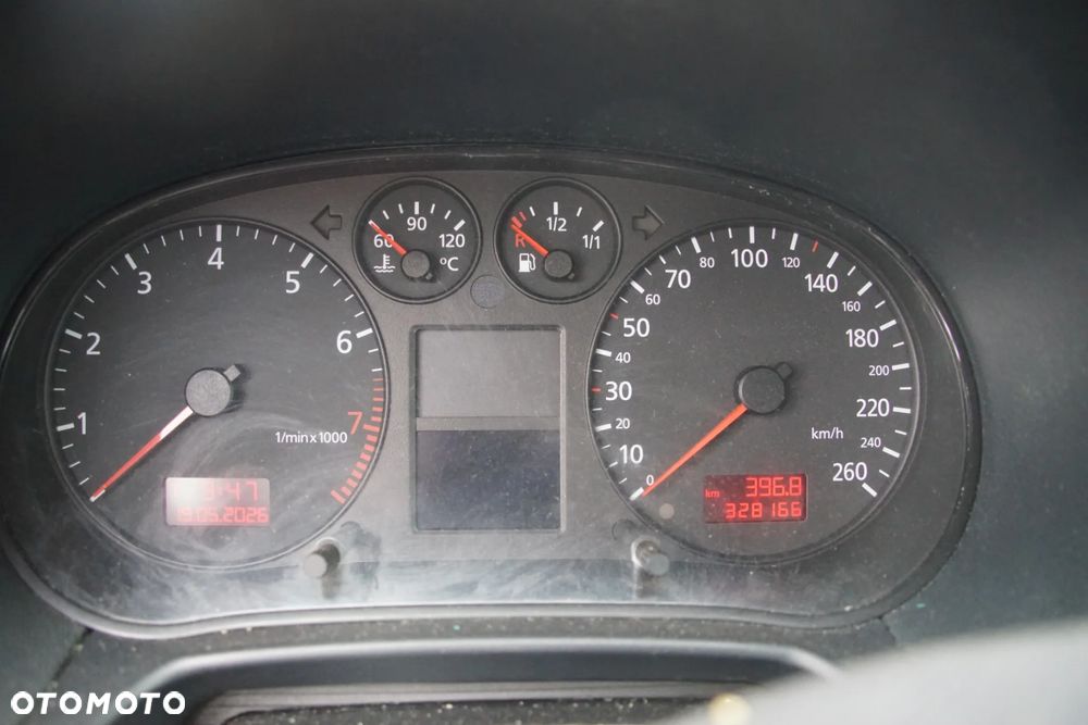 Auto na części - Audi A3 8L 1.6 8V 101 KM APF DUU LY3F 2000R Silnik Skrzynia Drzwi Maska Błotnik Klapa Lampa Lusterko Klamka Szyba Deska Kokpit Sterownik Moduł Czujnik Licznik Panel Kierownica - 11