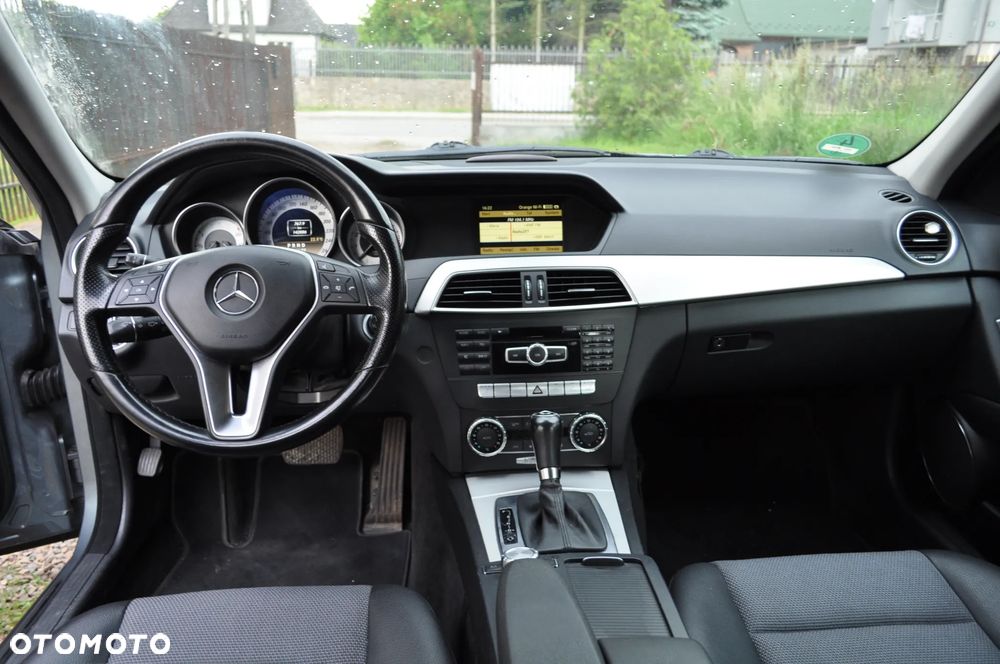 Mercedes-Benz Klasa C 180 BlueEFFICIENCY 7G-TRONIC - 12