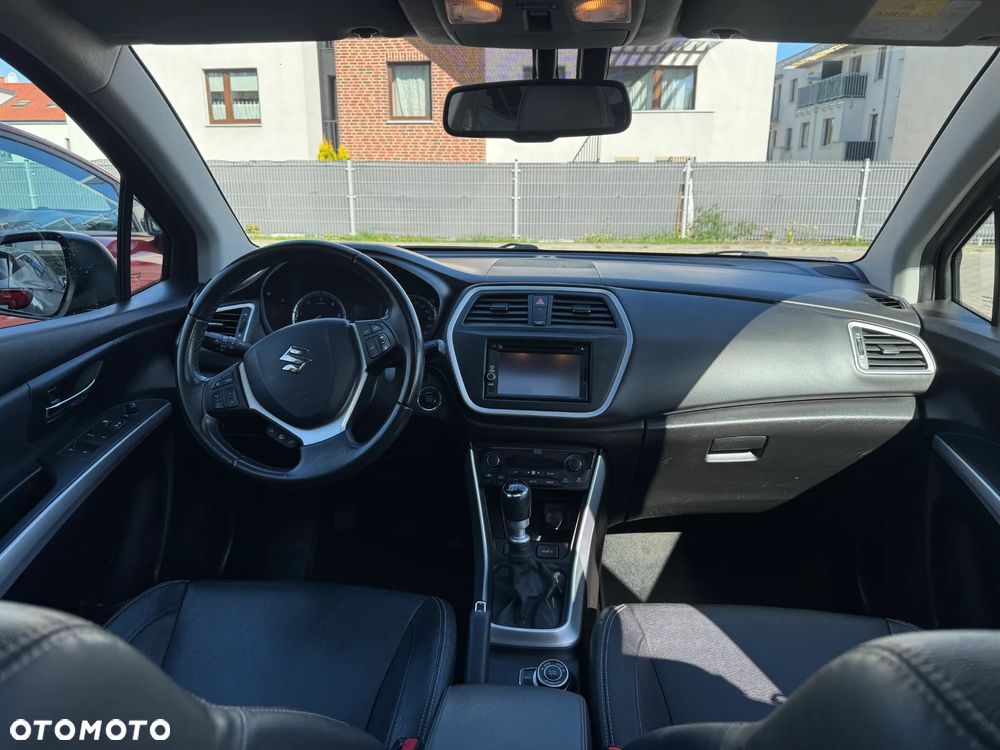 Suzuki SX4 S-Cross - 12