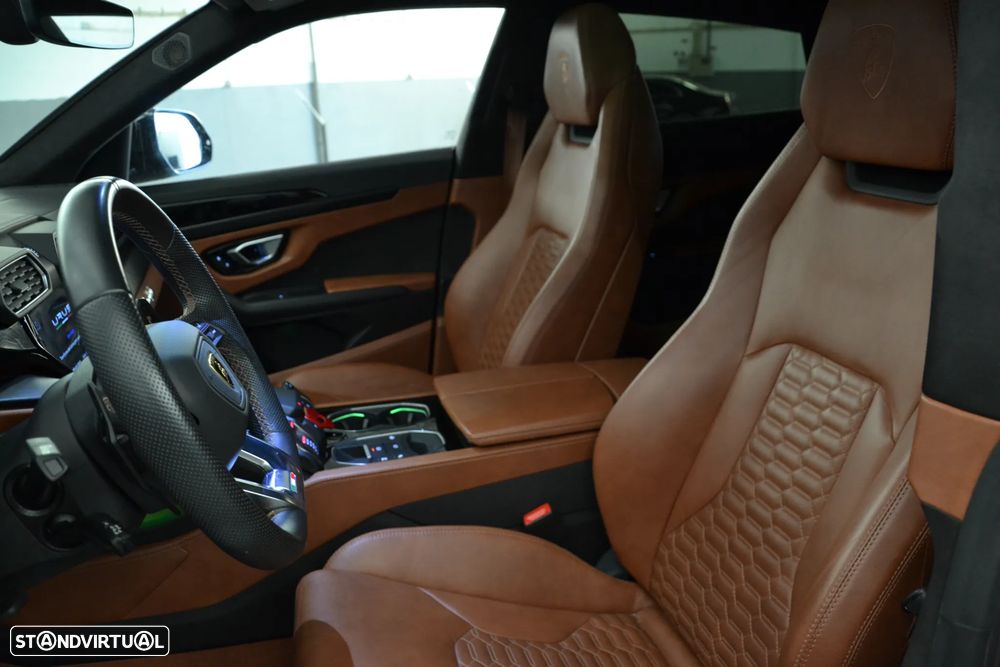 Lamborghini Urus - 27