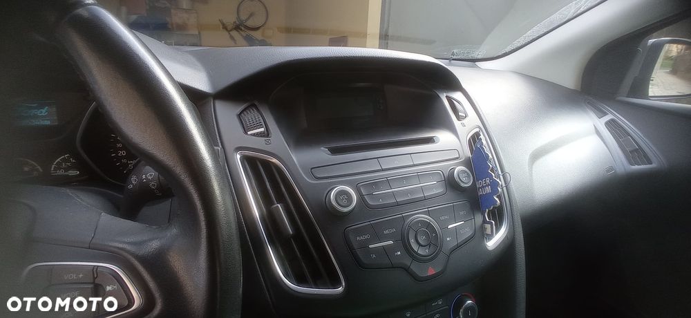 Ford Focus 1.6 Titanium - 6