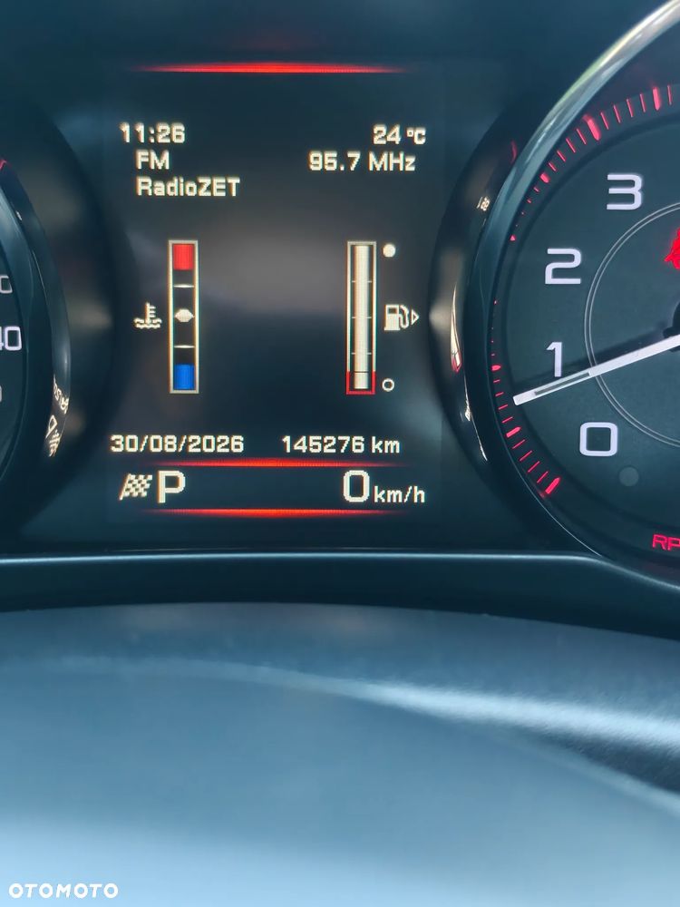 Jaguar XE 2.0 T Prestige - 15