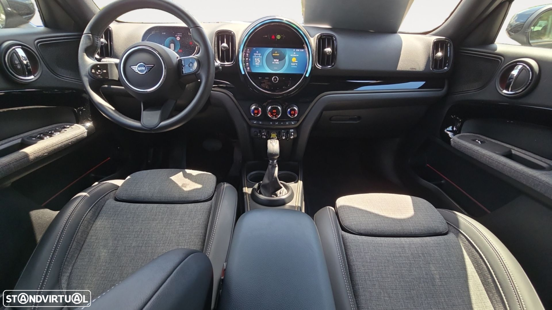 MINI Countryman Cooper SE Premium Classic Auto - 11